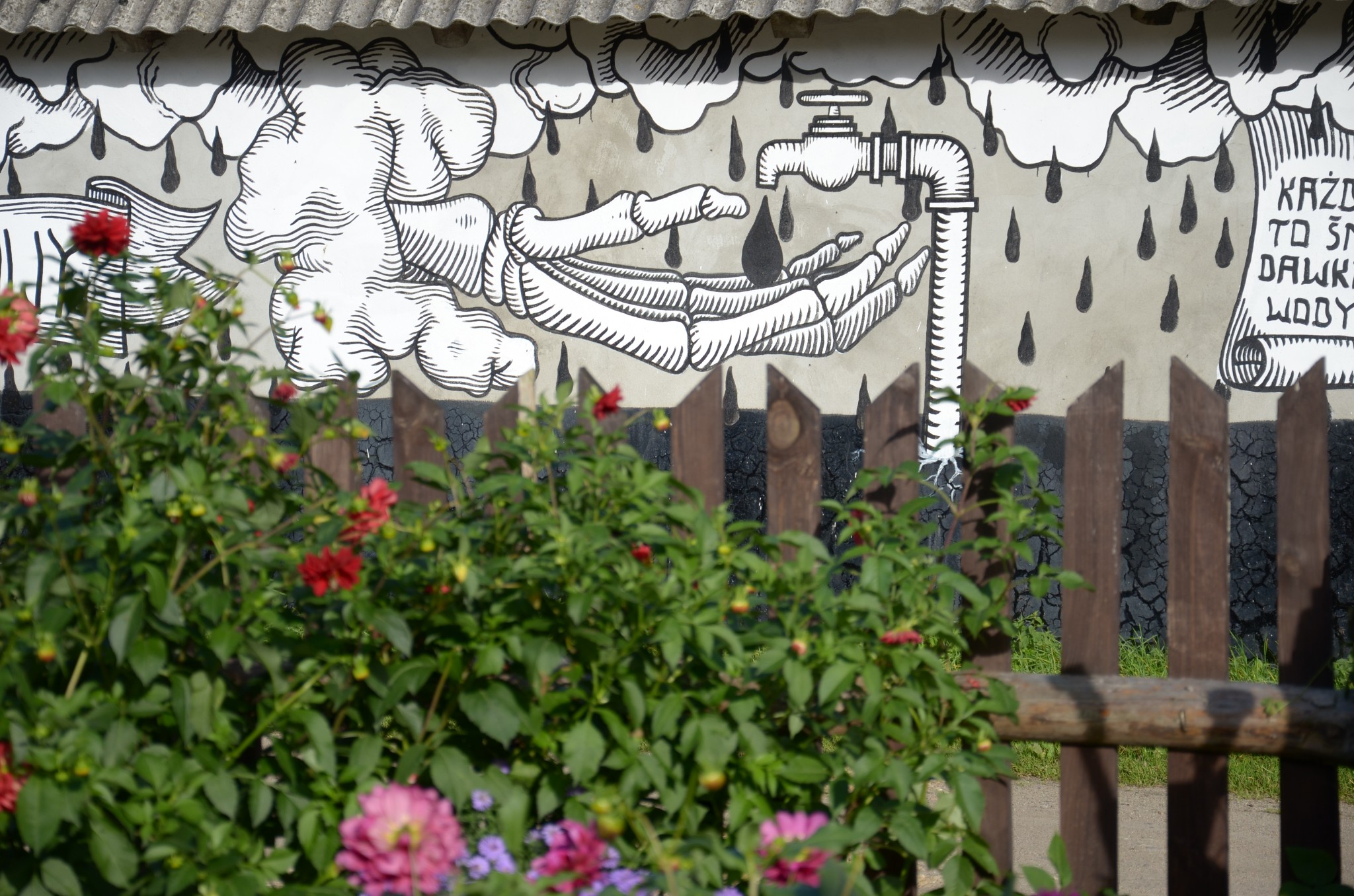 Artist mural on Sawicki’s barn, Poland. (Image: Dimiter Kenarov)