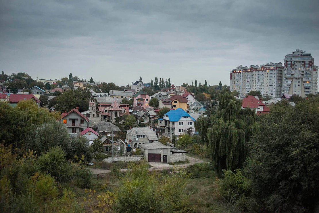 Middle-class neighbourhood in Chisinau, the semi-central zone, near the MallDova shopping mall