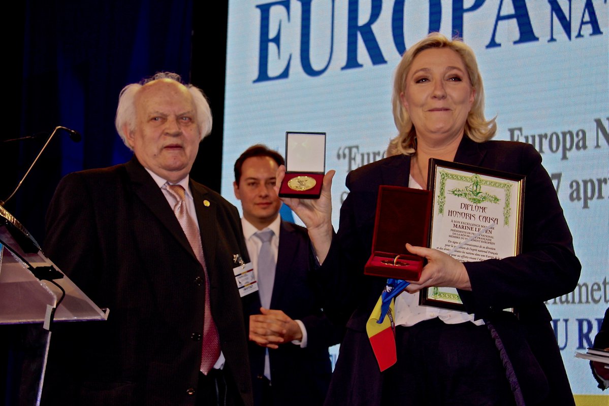 Le Pen Far Right Sinaia.jpg