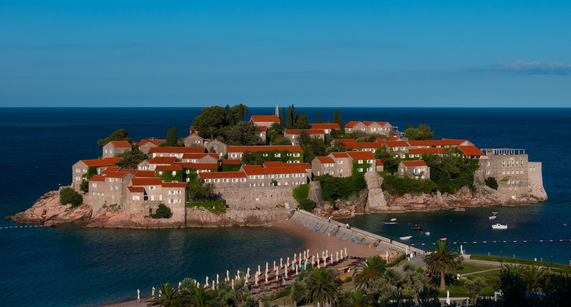 Montenegro 1 (Photo by Simone Padovani:Corbis via Getty Images via Guliver) sveti stefan.jpg