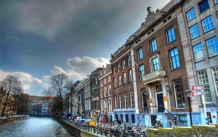 amsterdam-canal-FINAL